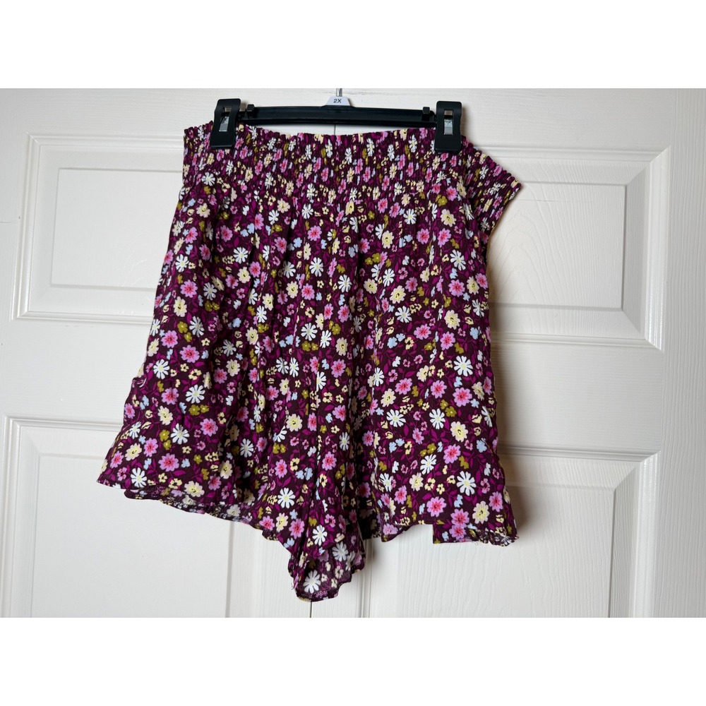 PINK Victoria's Secret‎ smocked floral shorts
